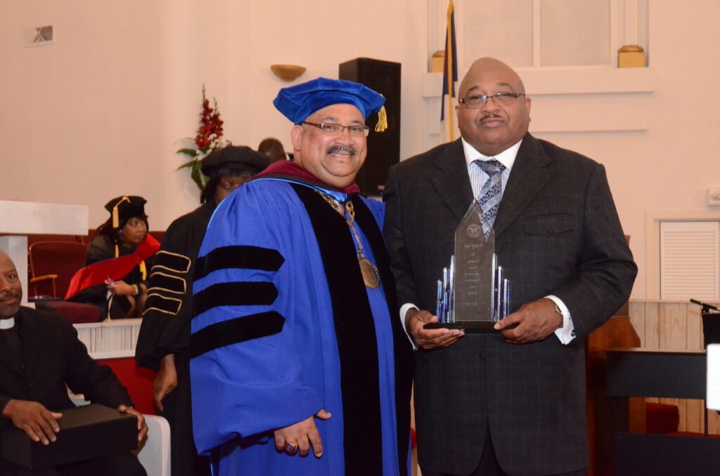 (1047) (1) (1047) (1)